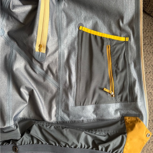 Arc'teryx Sentinel Jacket, Large - Picture 10 of 13